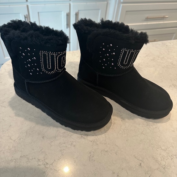 New (no box) Classic Ugg gem mini - Picture 5 of 10